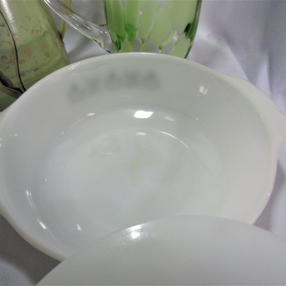 FIRE KING ANCHOR HOCKING OVENWARE MILK GLASS CASSEROLE + COVER MEADOW GREEN 9" - Picture 6 of 10